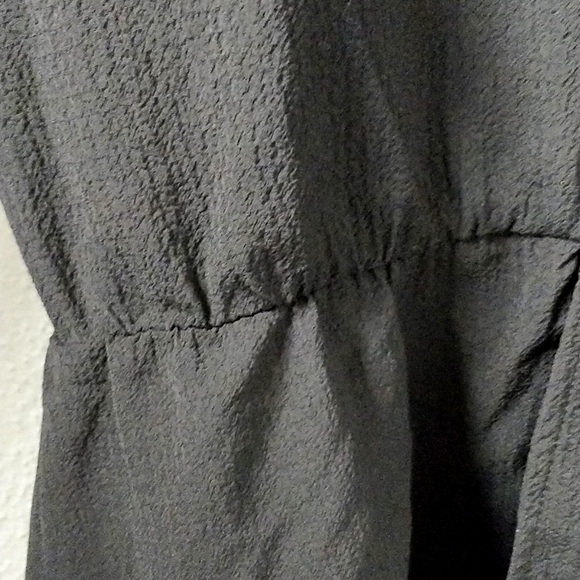 Reitmans V-Neck Blouse - Picture 4 of 10